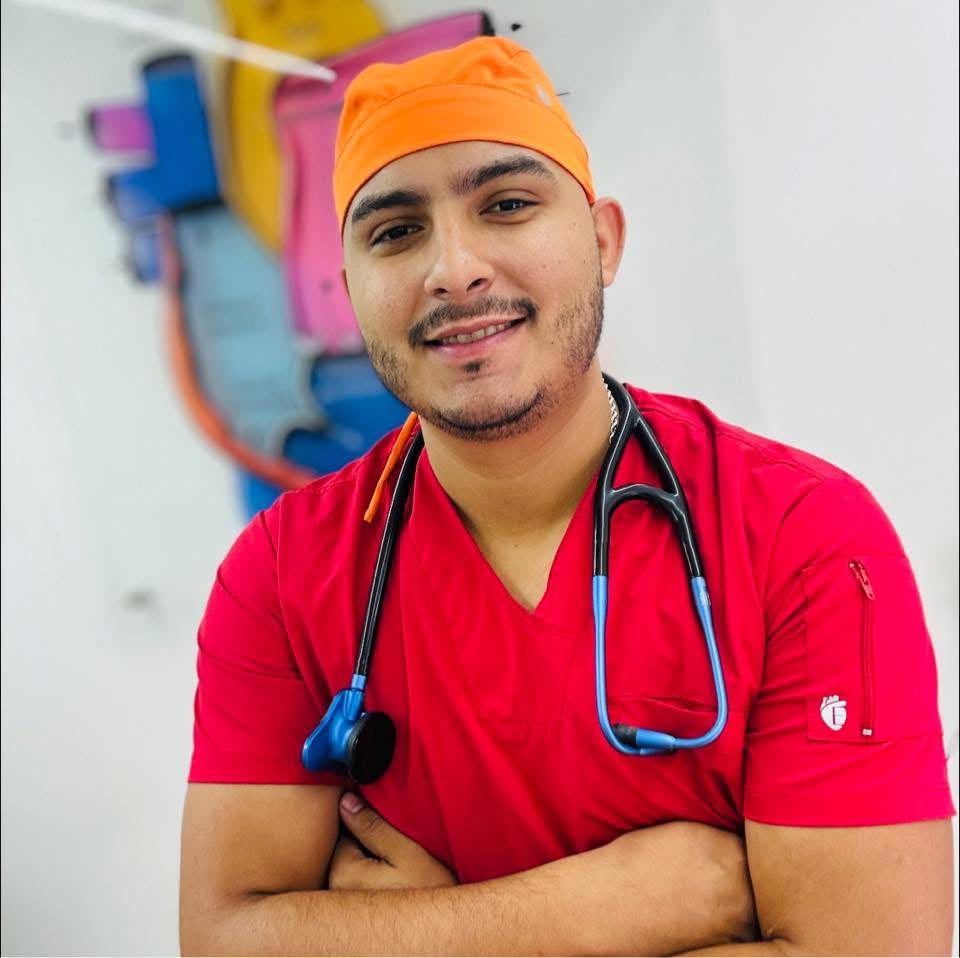 Dr. Javier Gómez Correa - Médico Veterinario Cardiólogo CardioPet